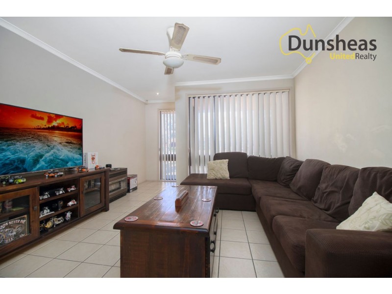 14 Dibbler Place, St Helens Park NSW 2560