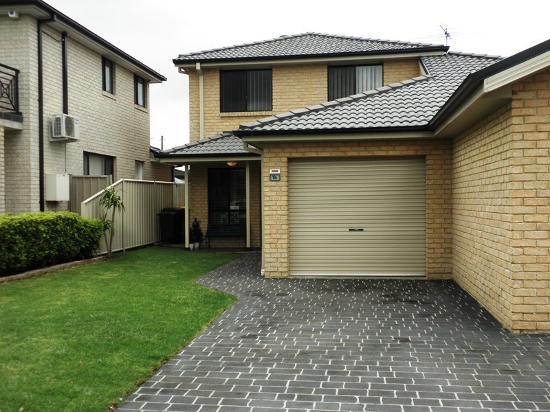 10B Edward Street, Macquarie Fields NSW 2564