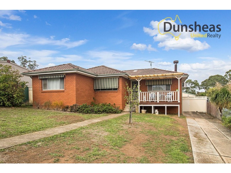 3 Borthwick Street, Minto NSW 2566