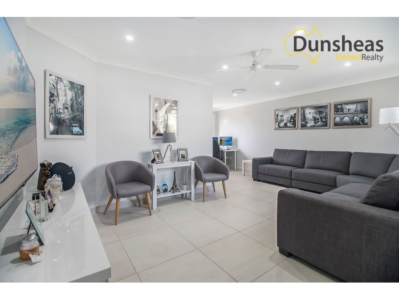 5 Riesling Place, Eschol Park NSW 2558