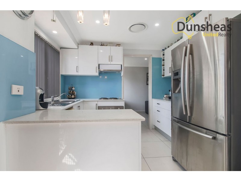 5 Riesling Place, Eschol Park NSW 2558