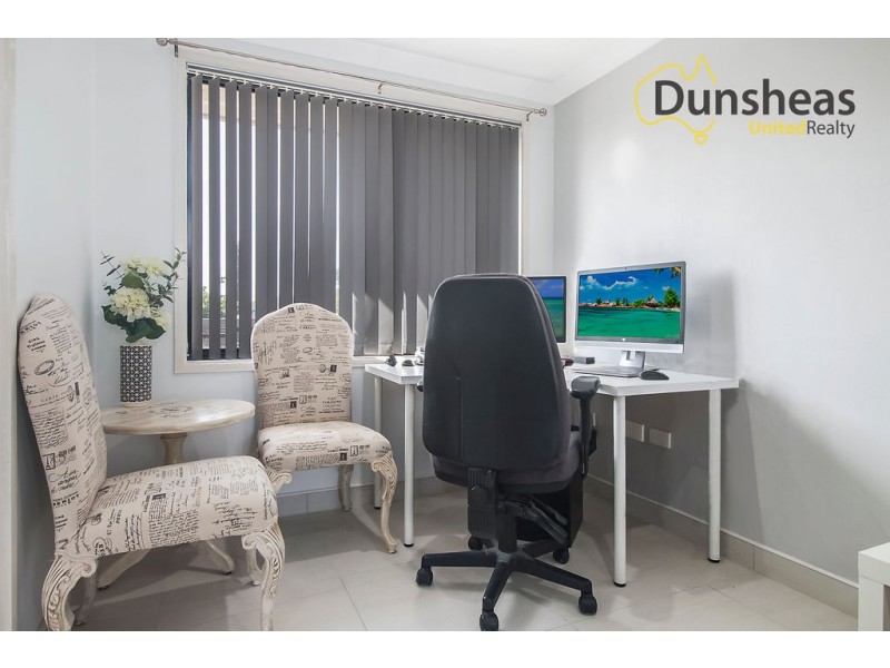 5 Riesling Place, Eschol Park NSW 2558