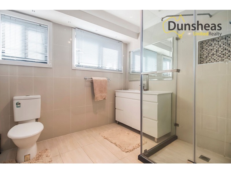 5 Riesling Place, Eschol Park NSW 2558