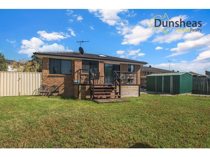 5 Riesling Place, Eschol Park NSW 2558