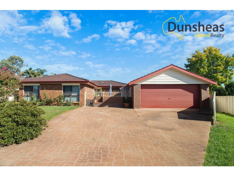 6 Luff Place, Ingleburn NSW 2565
