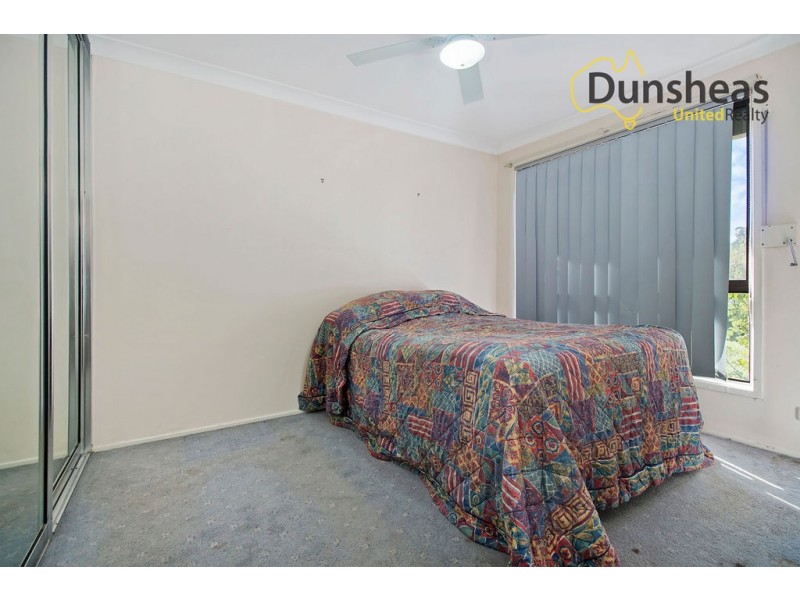 6 Luff Place, Ingleburn NSW 2565