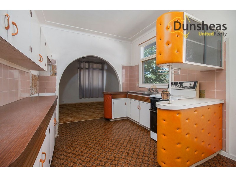 34 Ohlfsen Road, Minto NSW 2566