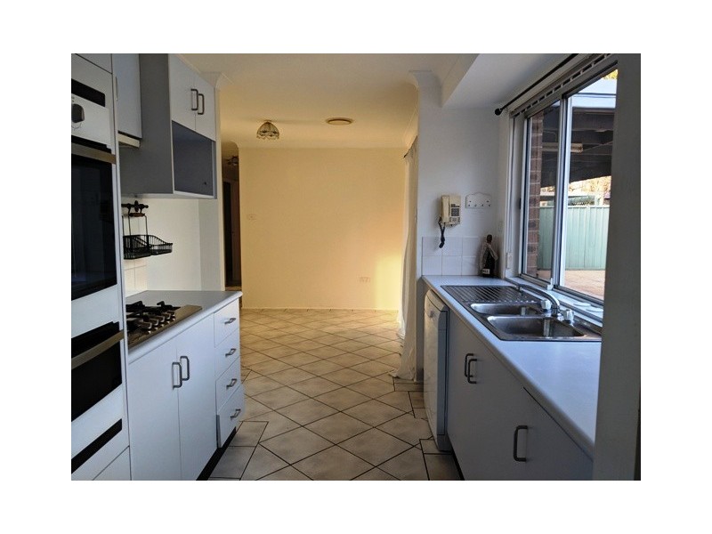 24 Vauxhall Place, Ingleburn NSW 2565