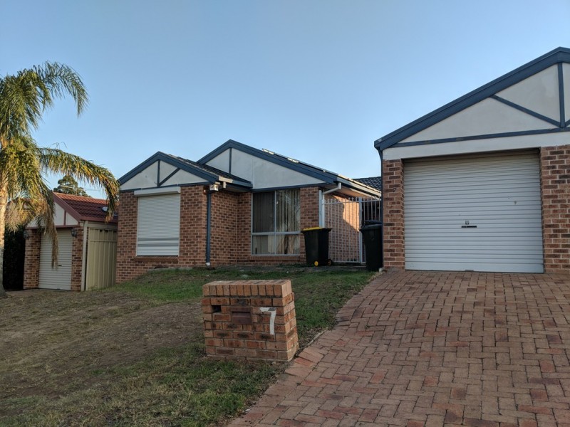 7 McLaren Place, Ingleburn NSW 2565