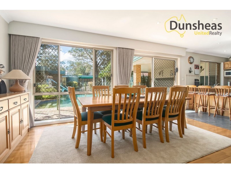 5 Edna Place, Ingleburn NSW 2565