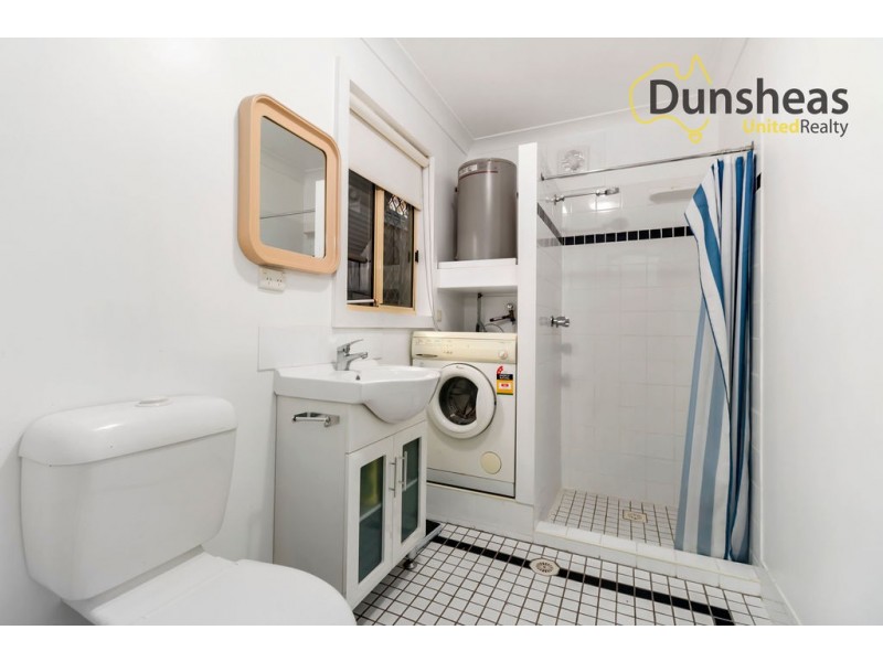 5 Edna Place, Ingleburn NSW 2565