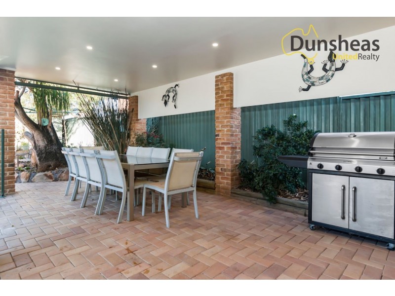 5 Edna Place, Ingleburn NSW 2565