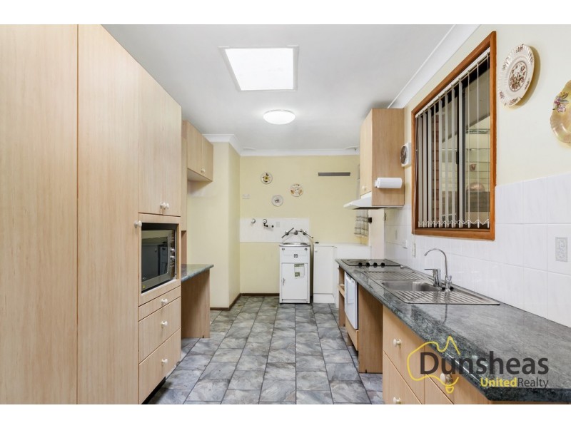 103 Longhurst Road, Minto NSW 2566