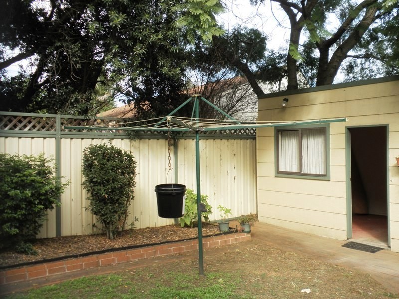 90 Cumberland Road, Ingleburn NSW 2565