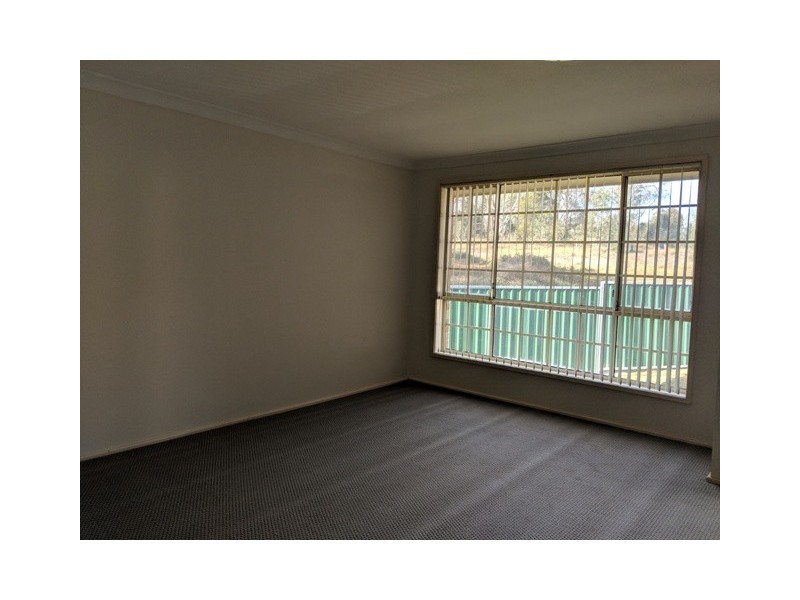 9/6 Westmoreland Road, Minto NSW 2566