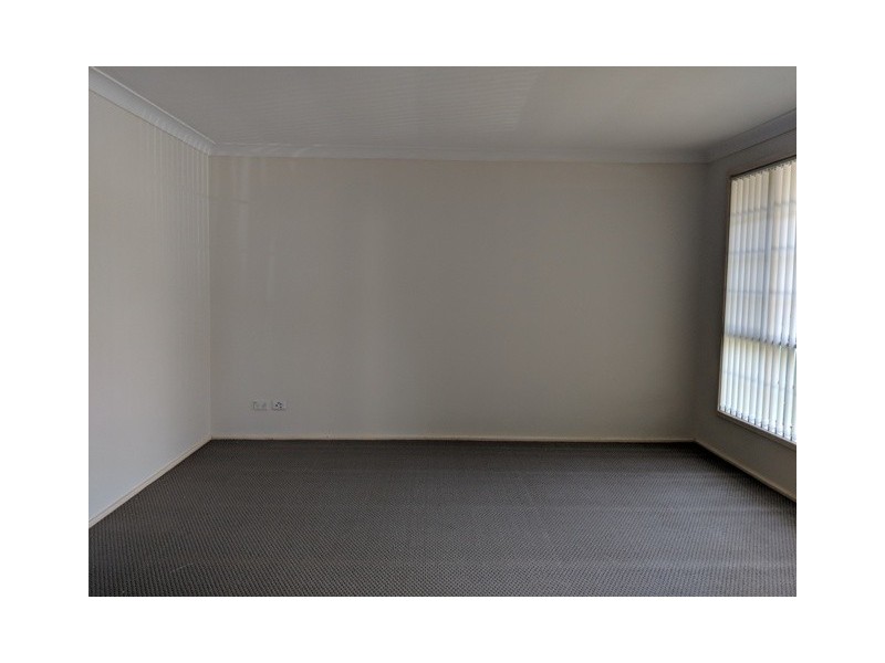 9/6 Westmoreland Road, Minto NSW 2566