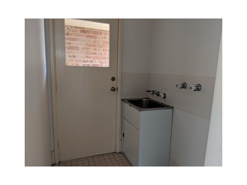 9/6 Westmoreland Road, Minto NSW 2566