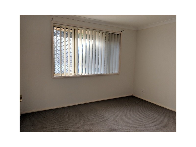 9/6 Westmoreland Road, Minto NSW 2566