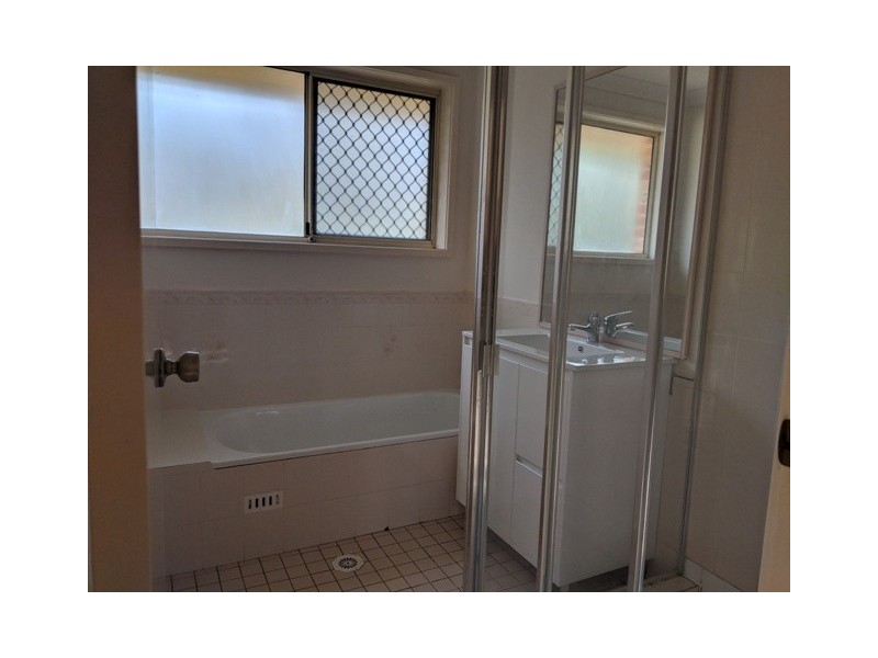9/6 Westmoreland Road, Minto NSW 2566