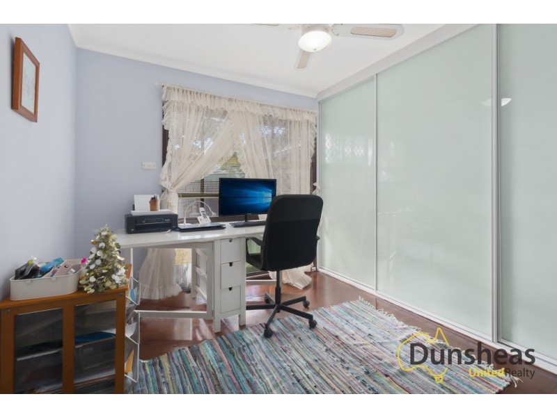 2/164 Oxford Road, Ingleburn NSW 2565