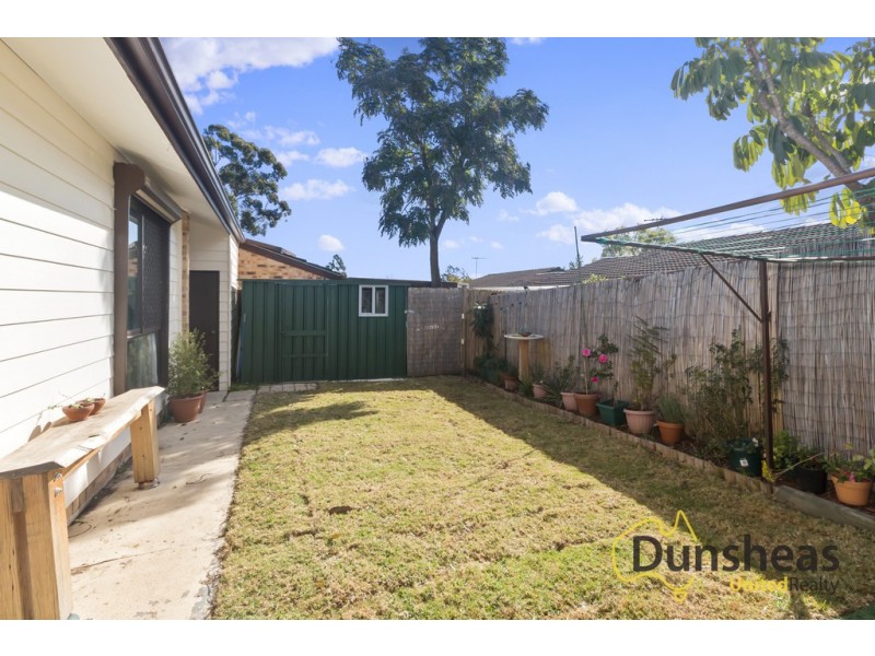2/164 Oxford Road, Ingleburn NSW 2565