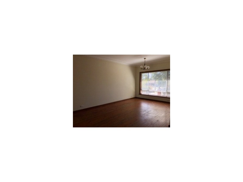 27 Gordon Avenue, Ingleburn NSW 2565