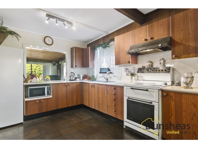18 Kent Street, Minto NSW 2566