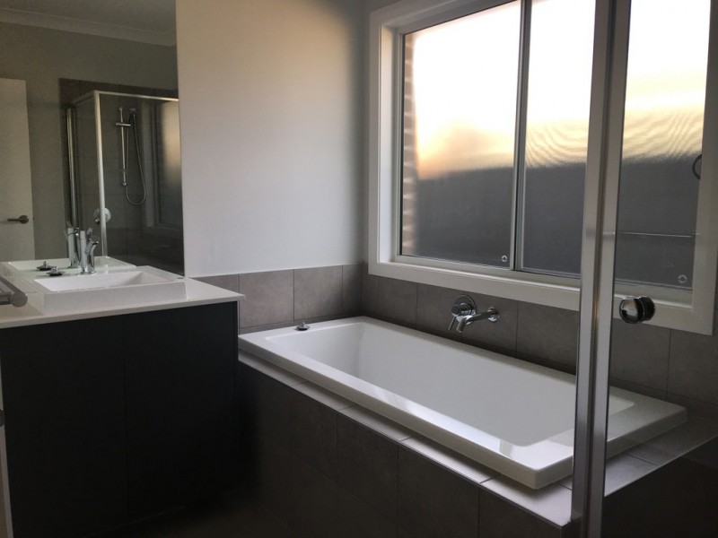18 Arkenstone Way, Leppington NSW 2179