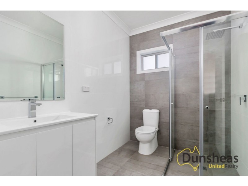 1/6 Kent Street, Minto NSW 2566