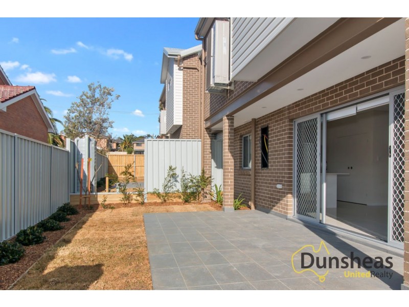 2/6 Kent Street, Minto NSW 2566