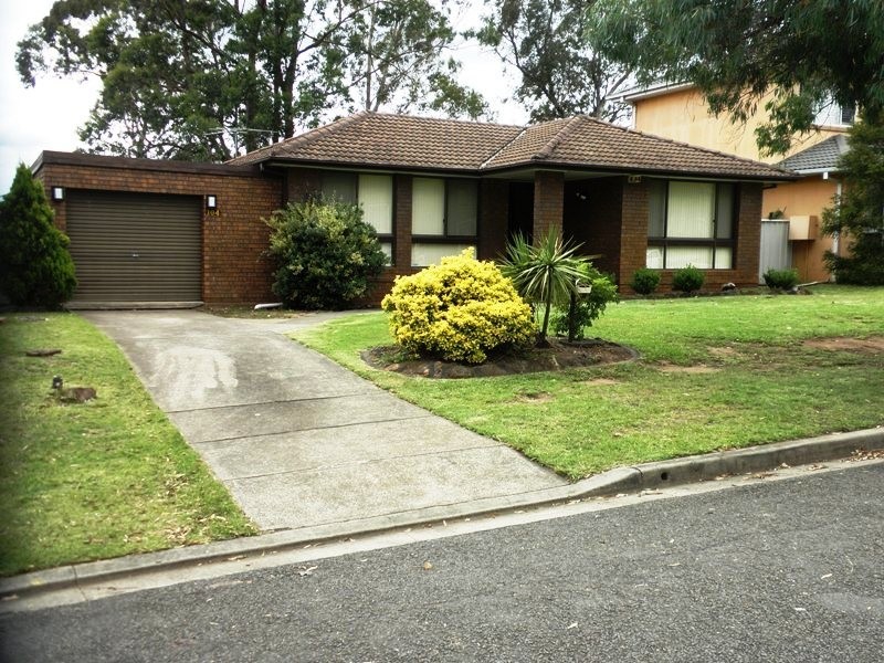 104 Harrow Road, Glenfield NSW 2167