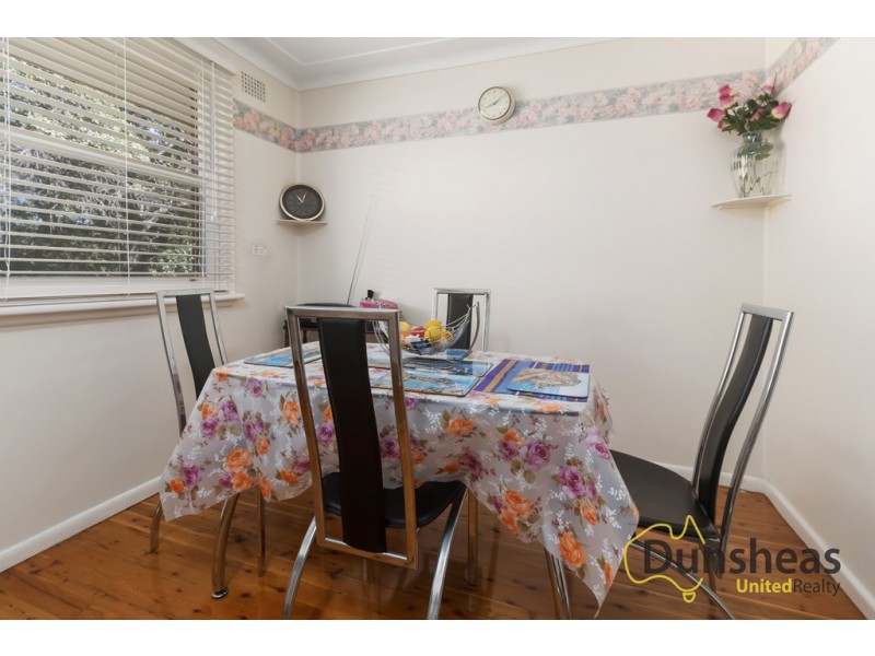 5 Flint Street, Ingleburn NSW 2565