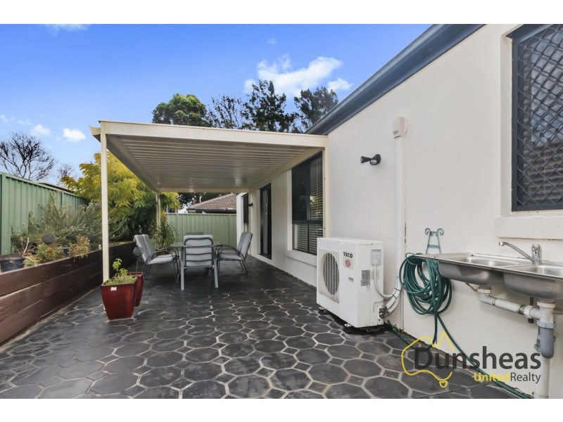 16a Salter Avenue, Minto NSW 2566