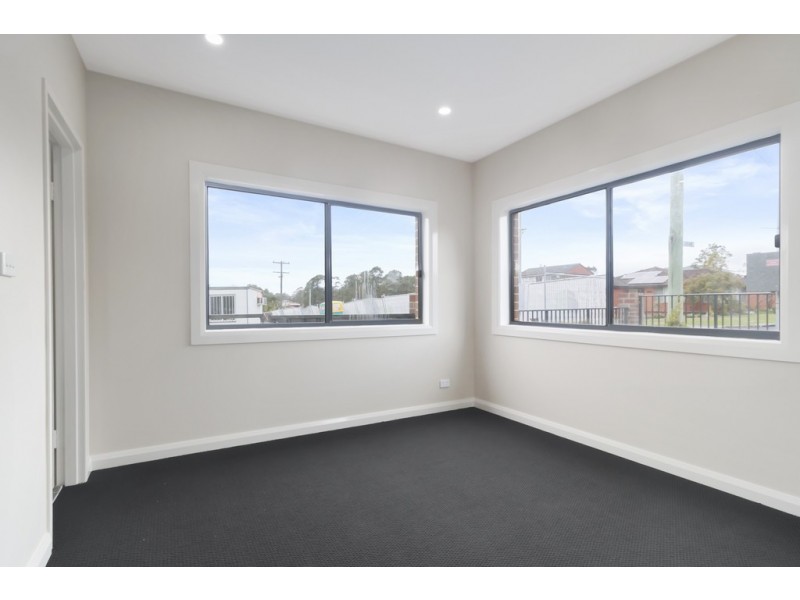 1/26-28 Third Avenue, Macquarie Fields NSW 2564