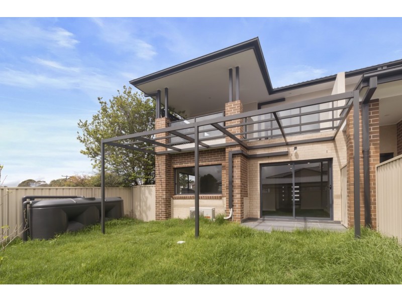 1/26-28 Third Avenue, Macquarie Fields NSW 2564