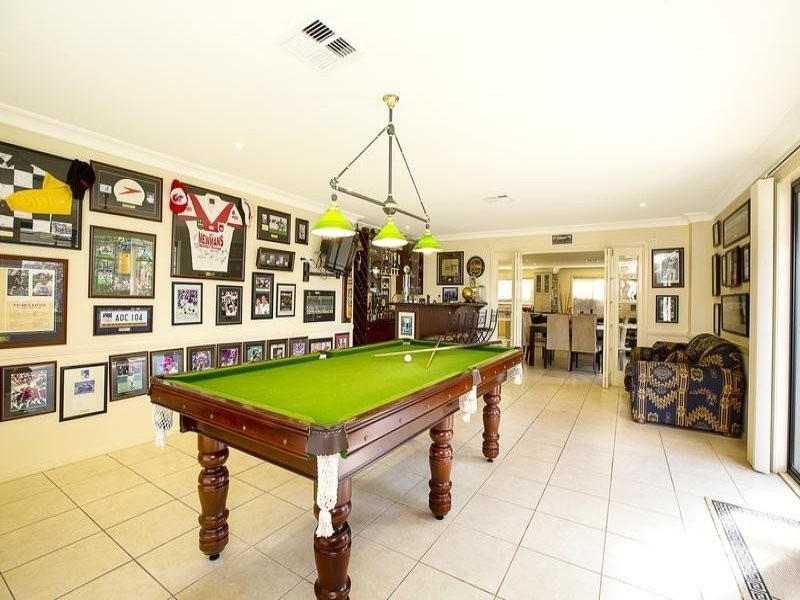 11 Homestead Circuit, Macquarie Links NSW 2565