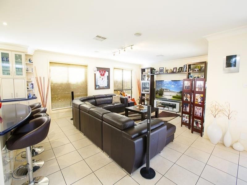 11 Homestead Circuit, Macquarie Links NSW 2565