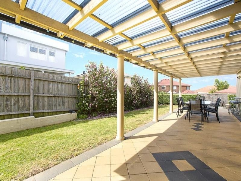 11 Homestead Circuit, Macquarie Links NSW 2565