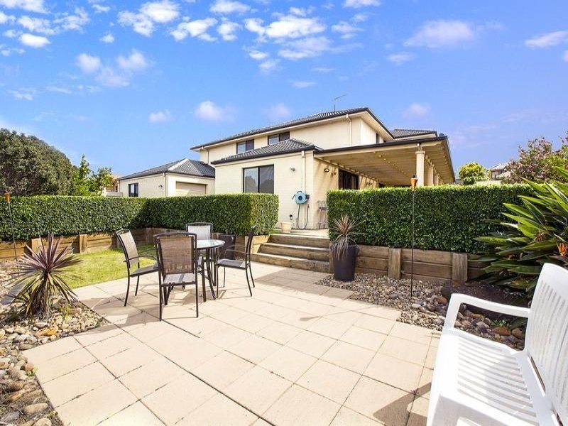 11 Homestead Circuit, Macquarie Links NSW 2565