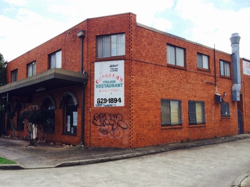 2 Memorial Avenue, Ingleburn NSW 2565