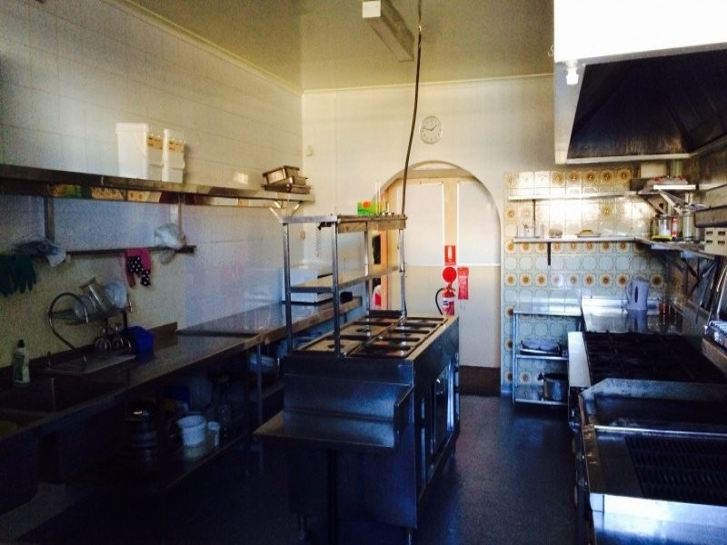 2 Memorial Avenue, Ingleburn NSW 2565