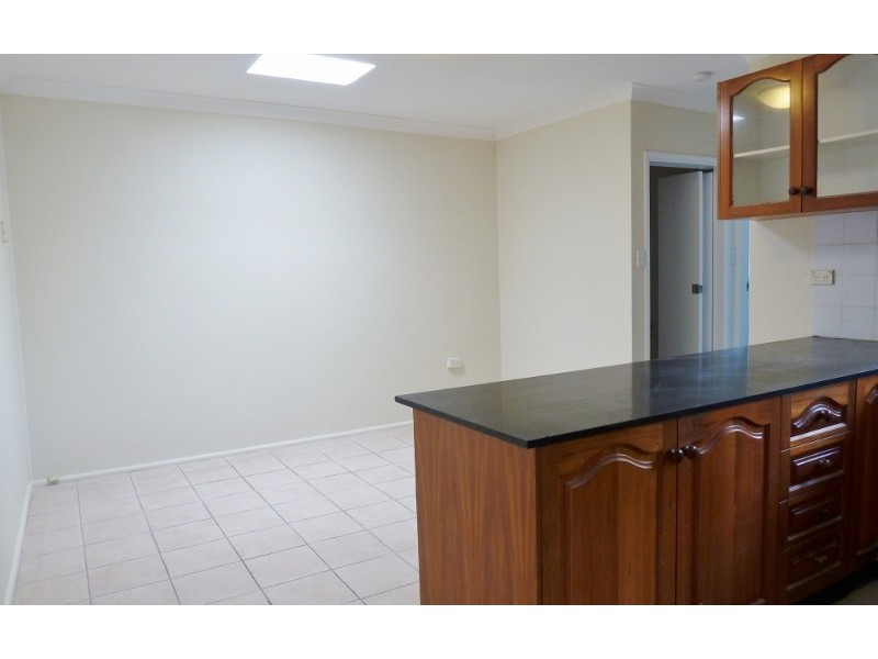 1/90 Railway Parade, Glenfield NSW 2167