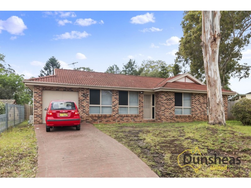 11 Daimler Place, Ingleburn NSW 2565
