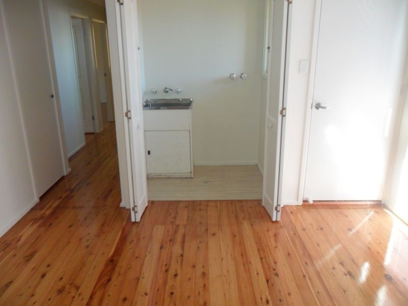 7 Buttercup Street, Macquarie Fields NSW 2564