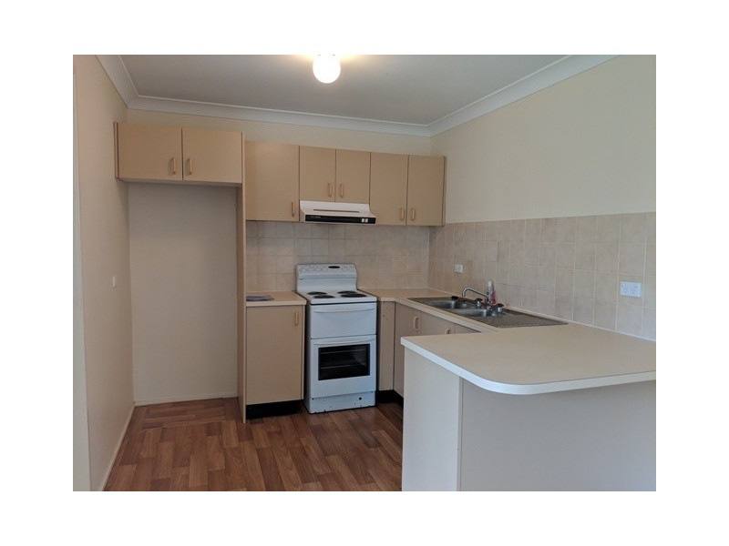 1/2 Amber Place, Eagle Vale NSW 2558
