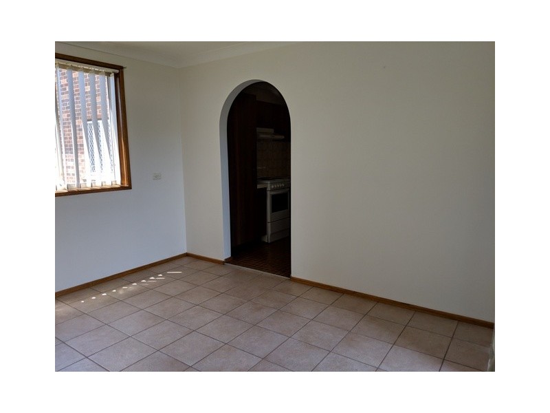 15/18 Hosking Crescent, Glenfield NSW 2167