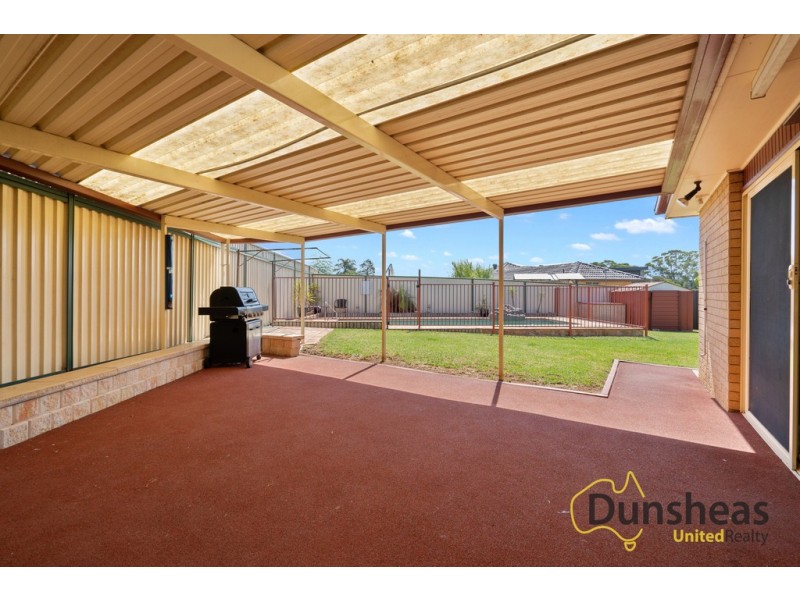 4 Yule Place, Glenfield NSW 2167