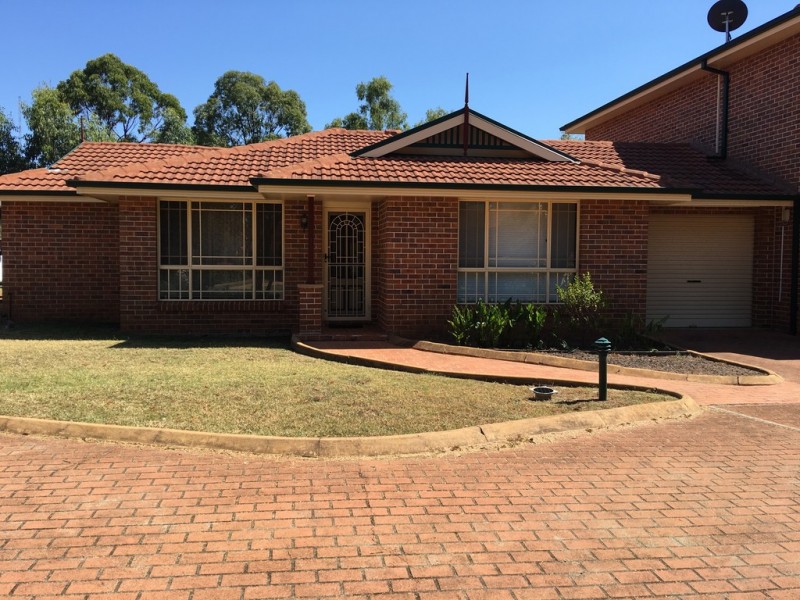 3/10-12 Doombem Close, Casula NSW 2170