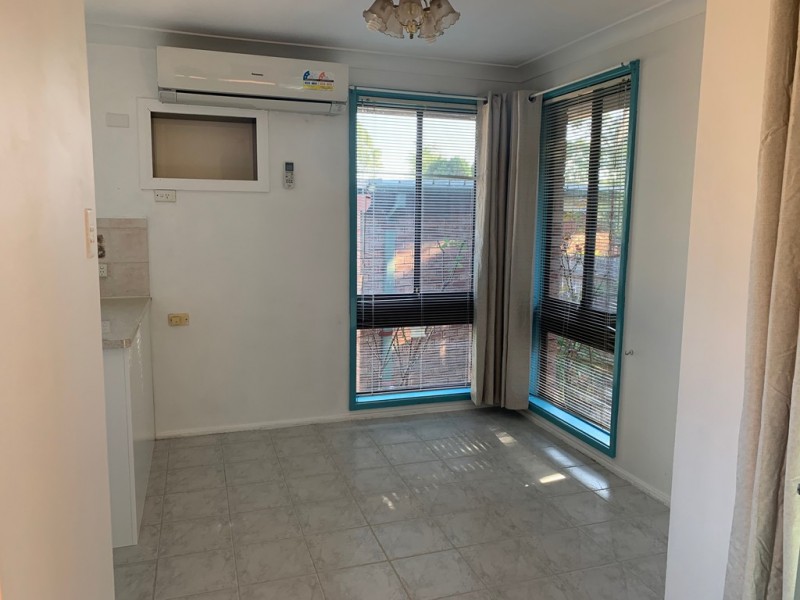 6 Daphne Place, Macquarie Fields NSW 2564