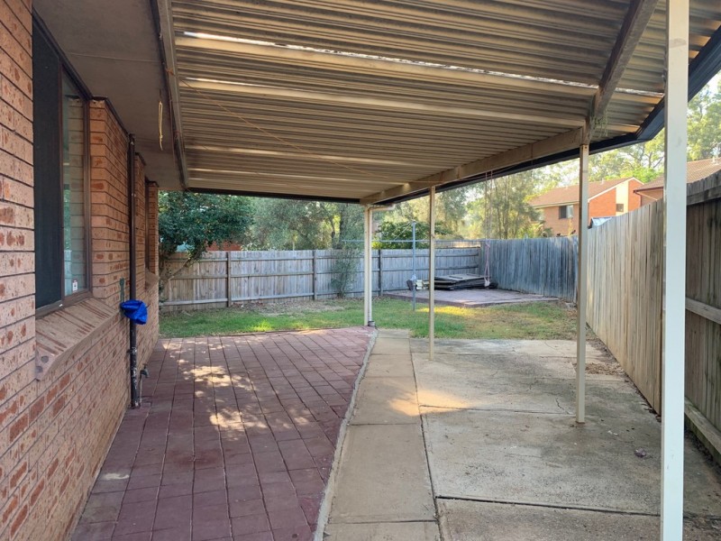 6 Daphne Place, Macquarie Fields NSW 2564